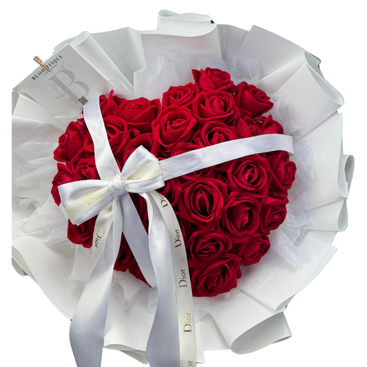 Love in Bloom Bouquet (30 Ct)